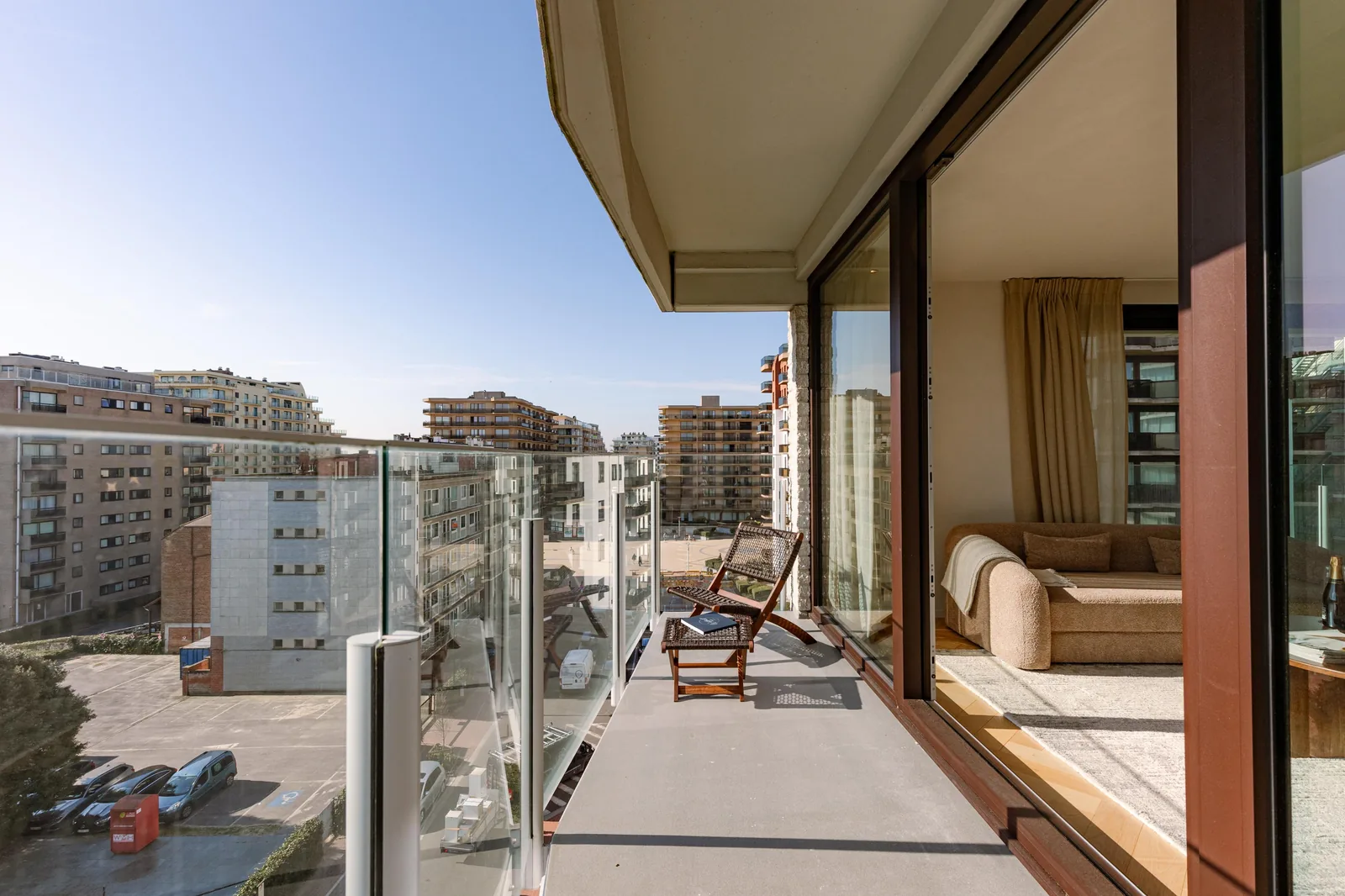 Balcon d'angle de Flat Monet avec vue sur De Panne